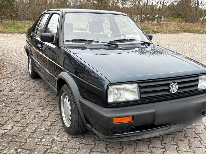 Second-hand VW Jetta Basis 70 CP (51 kW) 1990 Berlinǎ