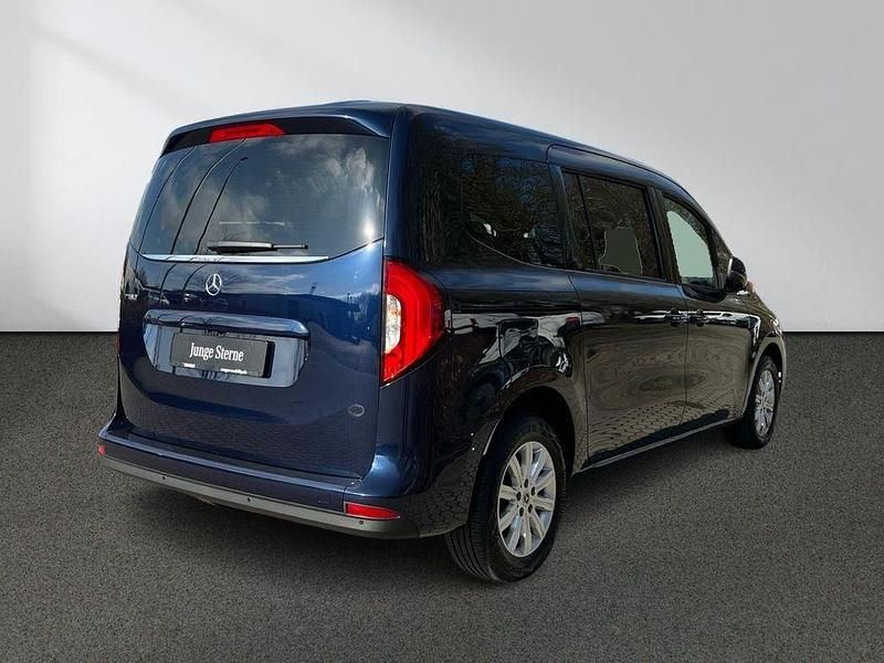 Gebraucht Mercedes T180 Progressive 131 PS (96 kW) 2024 Blau Van / Kleinbus