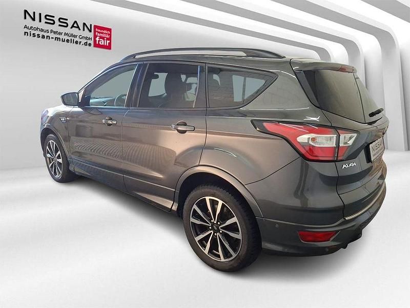 Gebraucht Ford Kuga ST-Line 150 PS (110 kW) 2019 Grau SUV