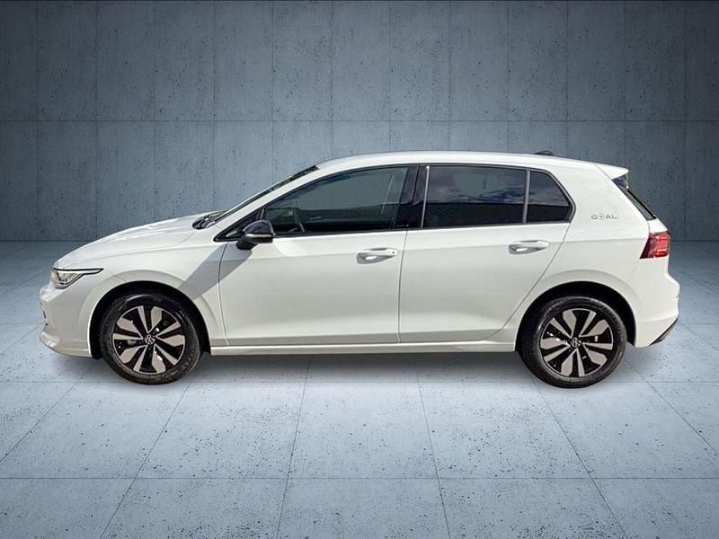 Second-hand VW Golf VIII Goal 116 CP (85 kW) 2026 Alb Berlinǎ