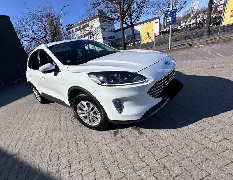 Weiß Gebraucht 2021 Ford Kuga Cool & Connect SUV | 23.500 € (Superpreis) - Bild 1/4