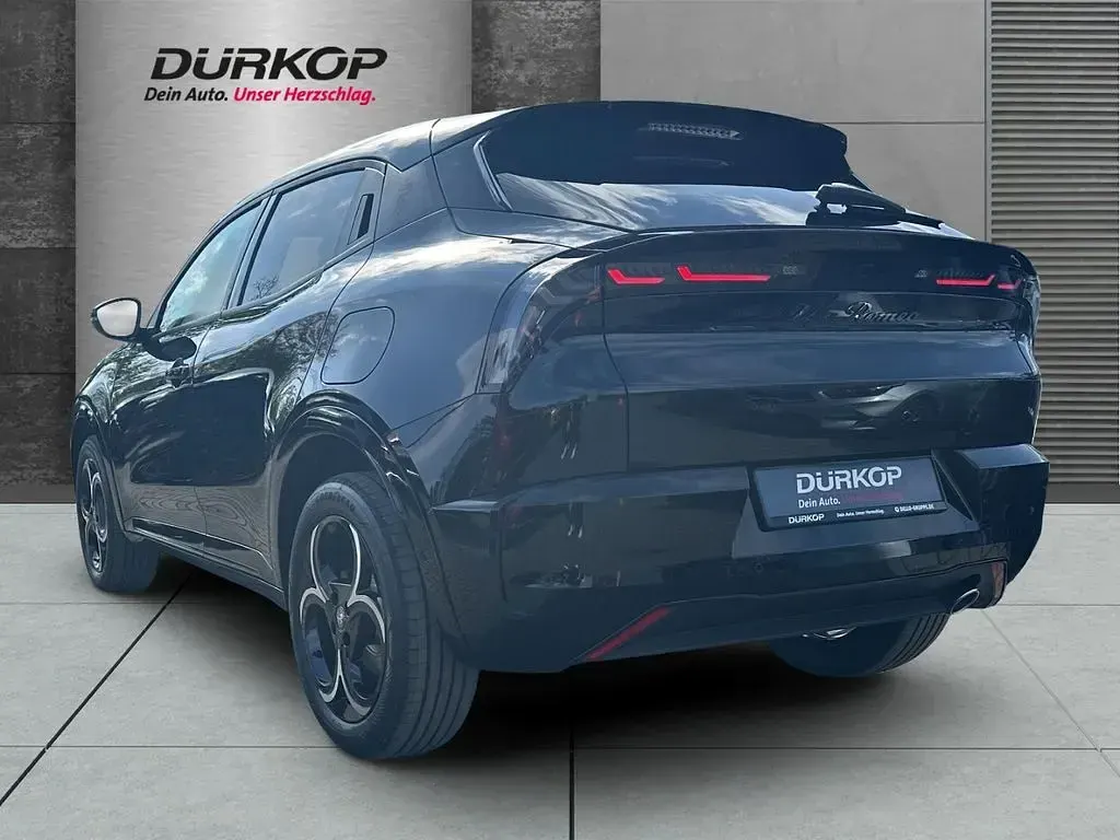 Neu Alfa Romeo Junior Ti 114 kW (156 PS) 2026 Schwarz SUV