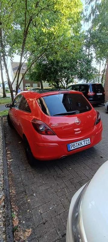 Gebraucht Opel Corsa 90 PS (66 kW) 2010 Rot Kleinwagen