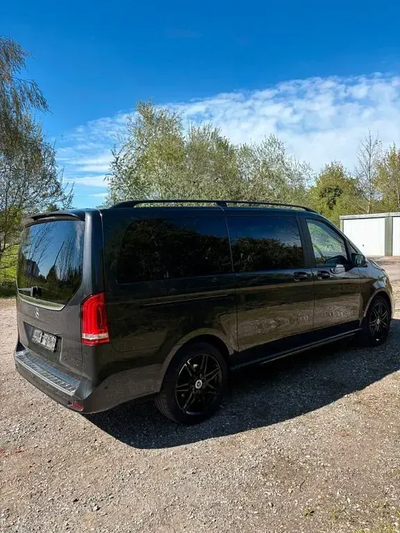 Gebraucht Mercedes V250 Edition 190 PS (139 kW) 2022 Grau Van / Kleinbus