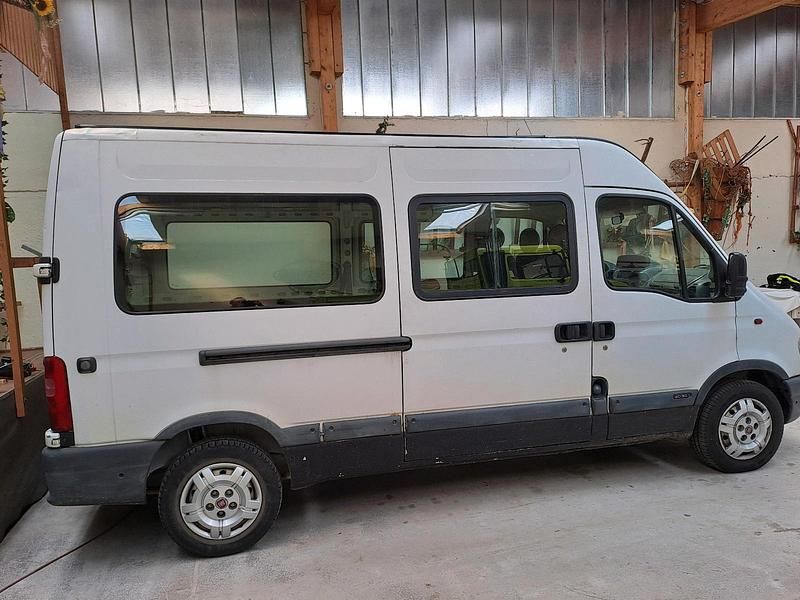 Gebraucht Renault Master 90 PS (66 kW) 2002 Weiß Van / Kleinbus