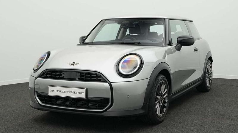Grau Gebraucht 2024 Mini Cooper Classic Kleinwagen | 24.946 € (Fairer Preis) - Bild 1/4