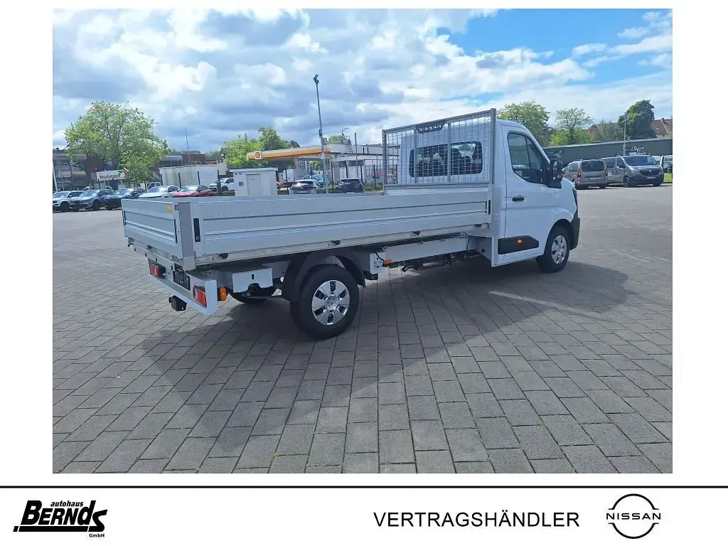 Neu Nissan Interstar N-Connecta 170 PS (125 kW) 2026 Mineral white Van