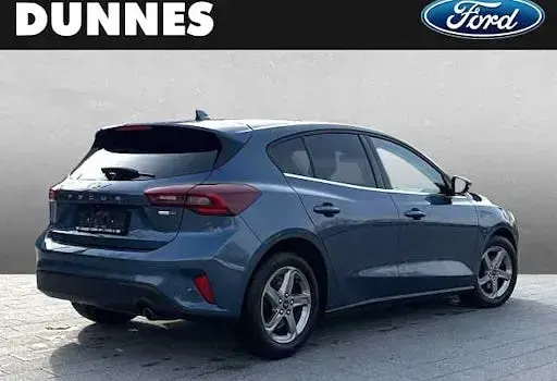 Używany Ford Focus Titanium X 155 KM (114 kW) 2023 Niebieski Sedan/Limuzyna
