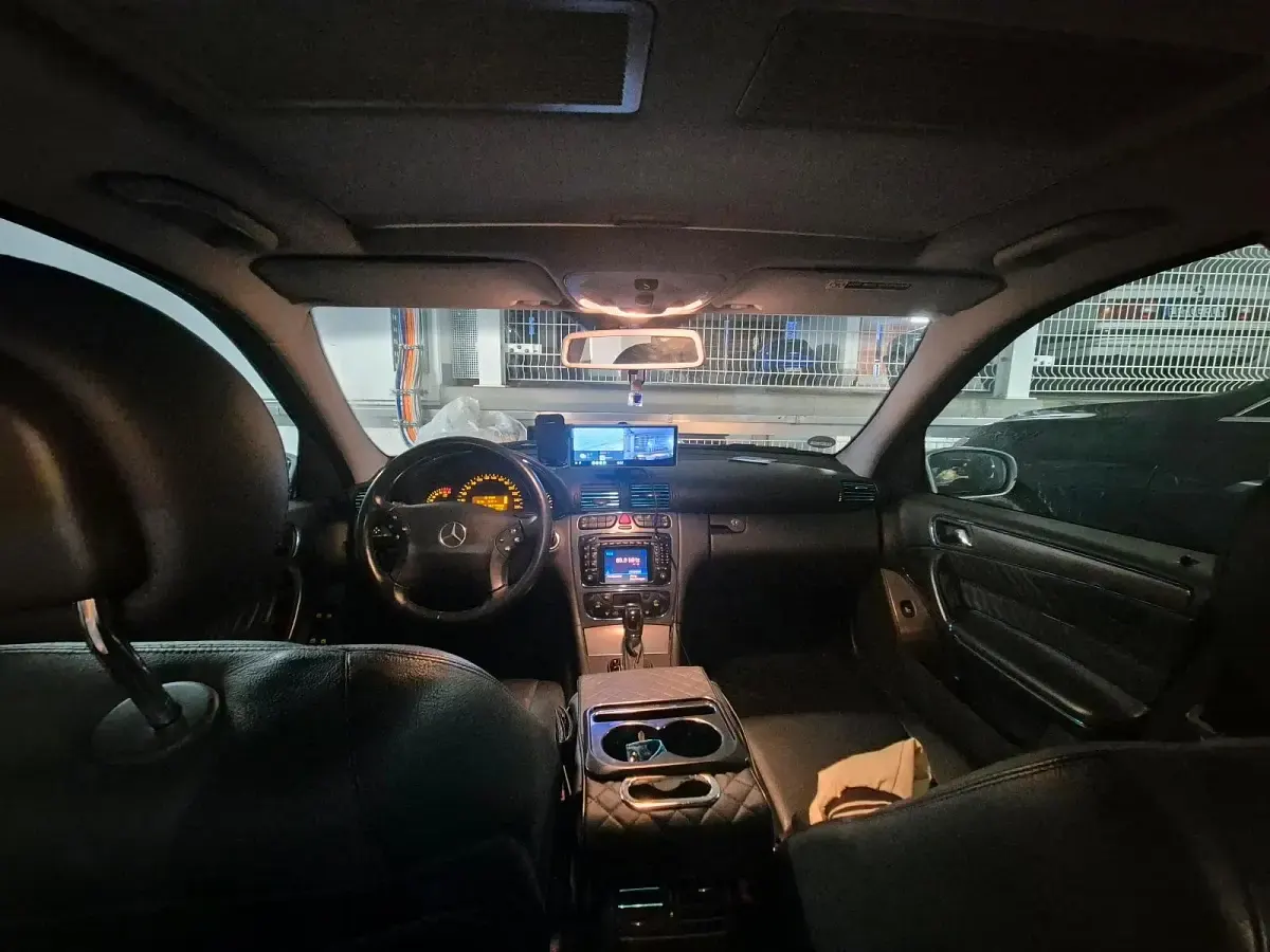 Gebraucht Mercedes C320 218 PS (160 kW) 2002 Grau Limousine