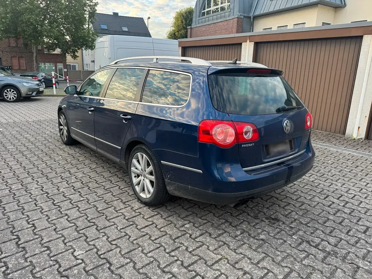 Gebraucht VW Passat 160 PS (117 kW) 2008 Blau Kombi