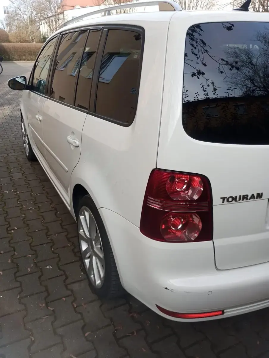Gebraucht VW Touran R-line 140 PS (102 kW) 2009 Weiß Van / Kleinbus
