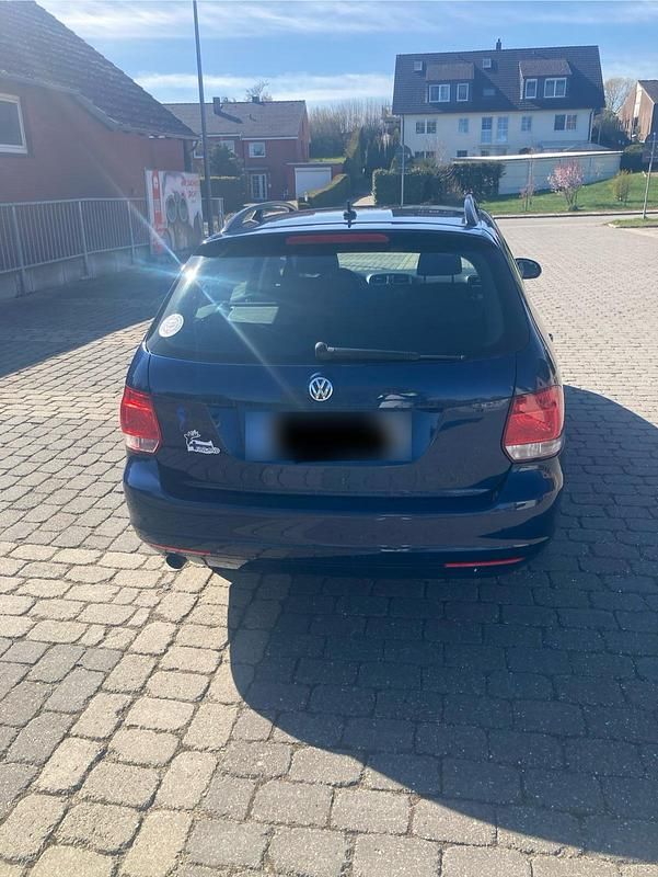 Gebraucht VW Golf VII 105 PS (77 kW) 2012 Blau Kombi