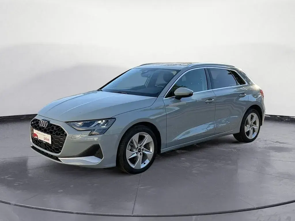 Gebraucht Audi A3 Advanced Plus 150 PS (110 kW) 2025 Grau Limousine