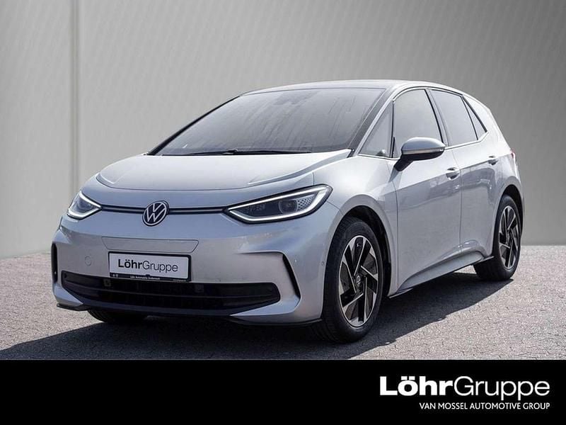 Gebraucht VW ID.3 Pro 169 kW (231 PS) 2025 Scale silver metallic Kleinwagen
