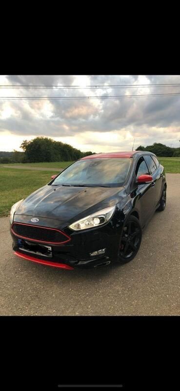 Schwarz Gebraucht 2016 Ford Focus ST-Line Kombi | 10.200 € (Fairer Preis) - Bild 1/4