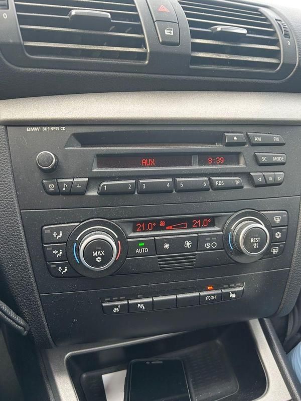 Gebraucht BMW 118 143 PS (105 kW) 2008 Weiß Kleinwagen