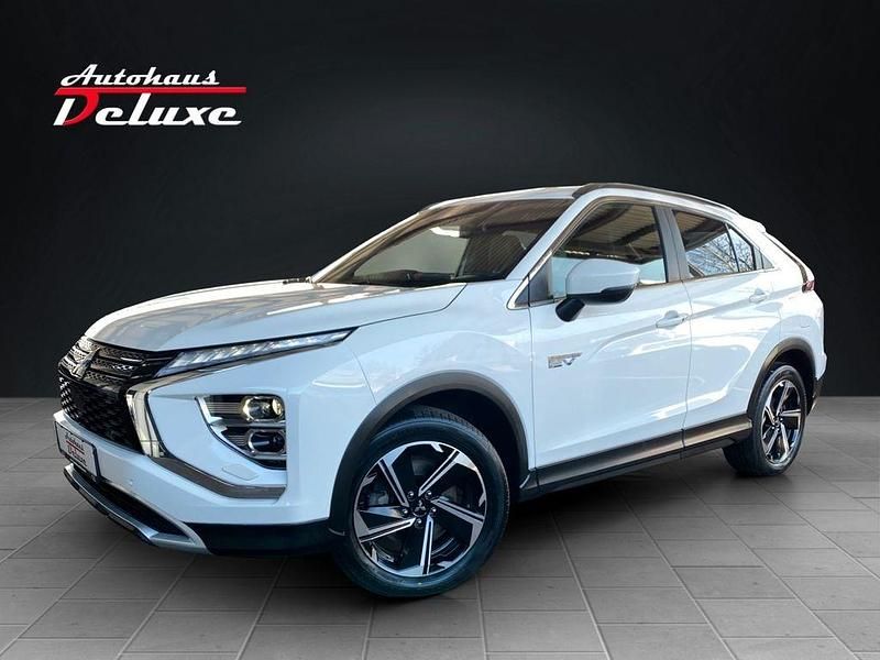 Gebraucht Mitsubishi Eclipse Cross Plus 188 PS (138 kW) 2022 Frost white SUV