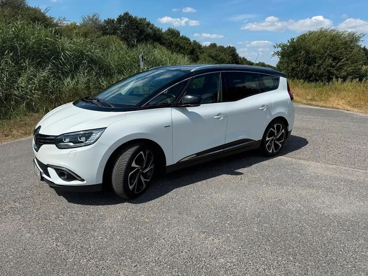 Gebraucht Renault Grand Scénic IV Bose Edition 131 PS (96 kW) 2017 Weiß Van / Kleinbus