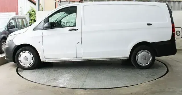 Gebraucht Mercedes Vito 114 PS (83 kW) 2019 Arktikweiss Van