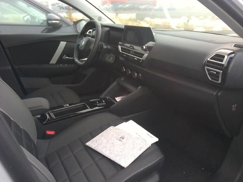 Gebraucht Citroën C4 131 PS (96 kW) 2025 Blanc okenite SUV