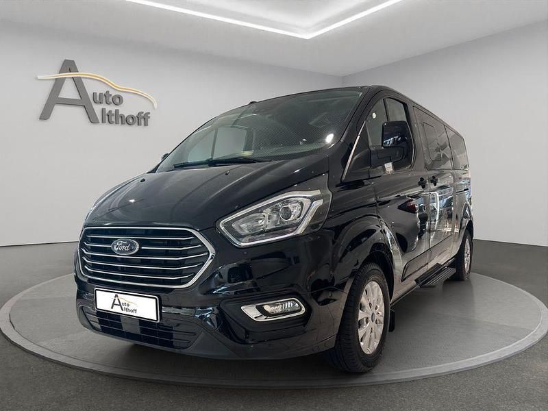 Gebraucht Ford Tourneo 131 PS (96 kW) 2020 Schwarz Van / Kleinbus