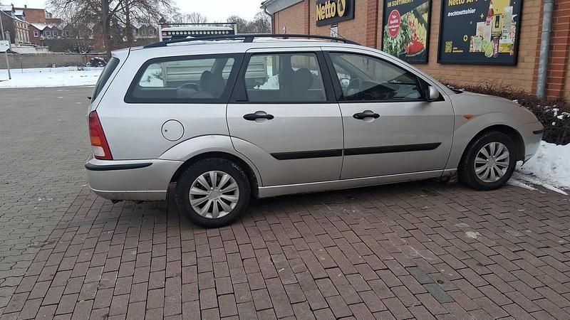 Gebraucht Ford Focus 2002 Silber Kombi