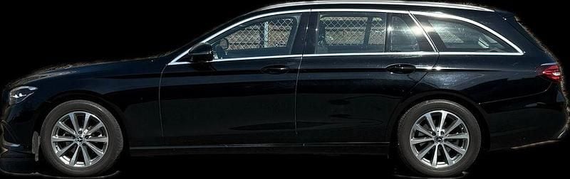 Gebraucht Mercedes E200 Avantgarde 160 PS (117 kW) 2021 Schwarz Kombi