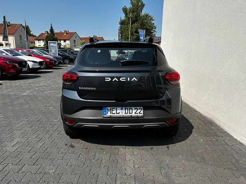 Gebraucht Dacia Sandero Expression 91 PS (66 kW) 2023 Grau grau "comete" Kleinwagen