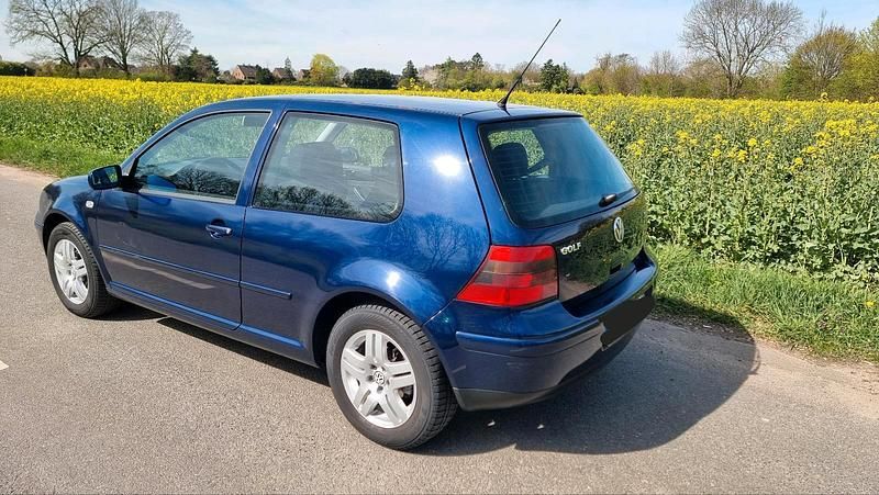 Gebraucht VW Golf IV 105 PS (77 kW) 2002 Kleinwagen