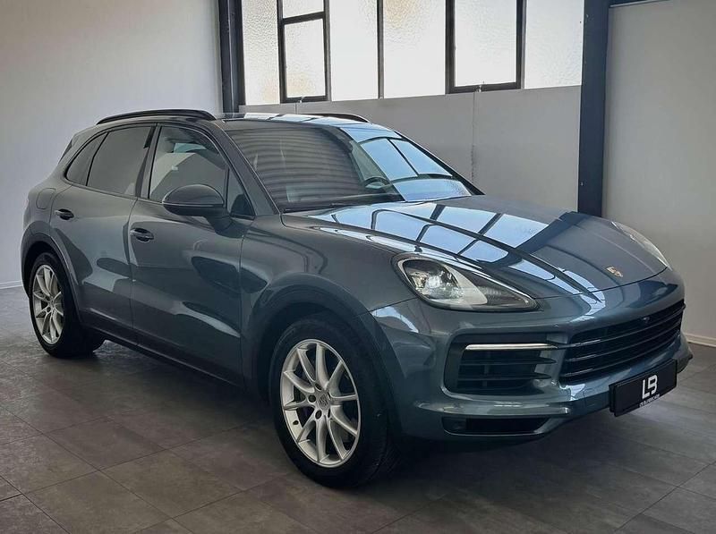 Blau Gebraucht 2018 Porsche Cayenne S SUV | 48.900 € (Superpreis) - Bild 1/4