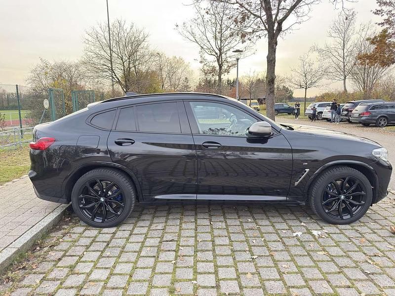 Schwarz Gebraucht 2020 BMW X4 M Performance SUV | 48.499 € (Teuer) - Bild 1/4