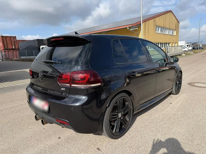 Gebraucht VW Golf VI R 271 PS (199 kW) 2011 Schwarz Kleinwagen