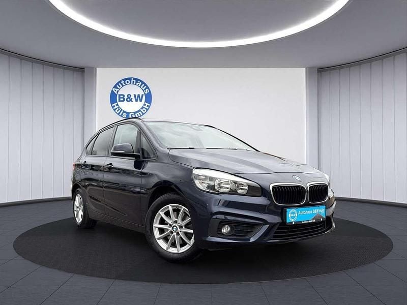 Imperialblau brillanteffek Gebraucht 2014 BMW 218 Van / Kleinbus | 11.999 € (Fairer Preis) - Bild 1/4