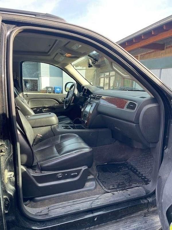 Gebraucht Chevrolet Avalanche 325 PS (239 kW) 2013 Schwarz Abholung