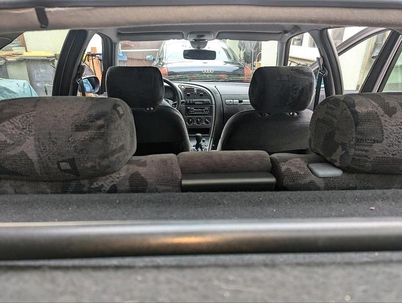 Gebraucht Citroën Xsara 75 PS (55 kW) 1998 Silber Limousine