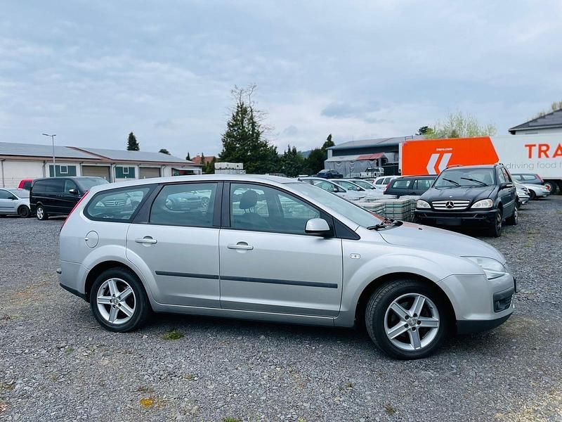 Gebraucht Ford Focus 101 PS (74 kW) 2006 Silber Kombi