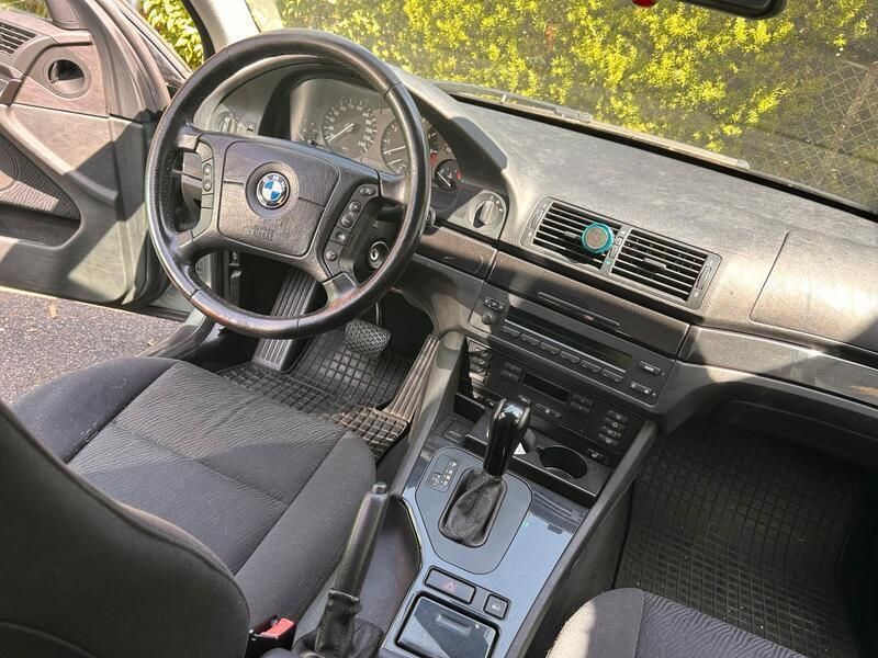 Andere außenfarben Gebraucht 2001 BMW 525 Kombi | 1.900 € - Bild 1/4