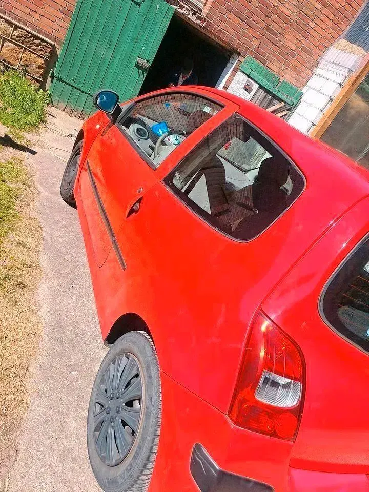 Gebraucht Renault Twingo 76 PS (55 kW) 2008 Rot Kleinwagen