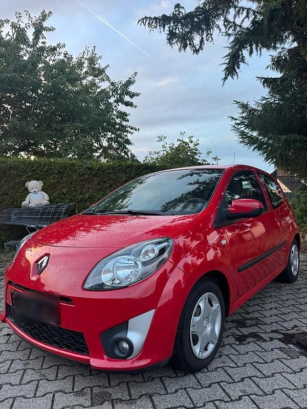 Rot Gebraucht 2010 Renault Twingo Kleinwagen | 1.750 € (Etwas zu teuer) - Bild 1/4