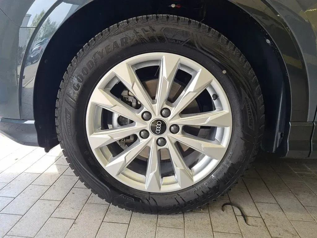 Gebraucht Audi Q3 Advanced 150 PS (110 kW) 2021 Nanograu metallic SUV