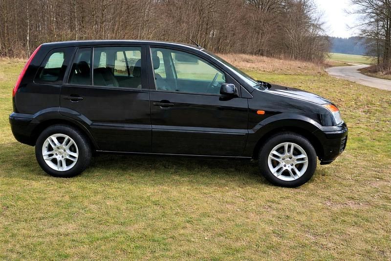 Gebraucht Ford Fusion 101 PS (74 kW) 2009 Schwarz Kleinwagen