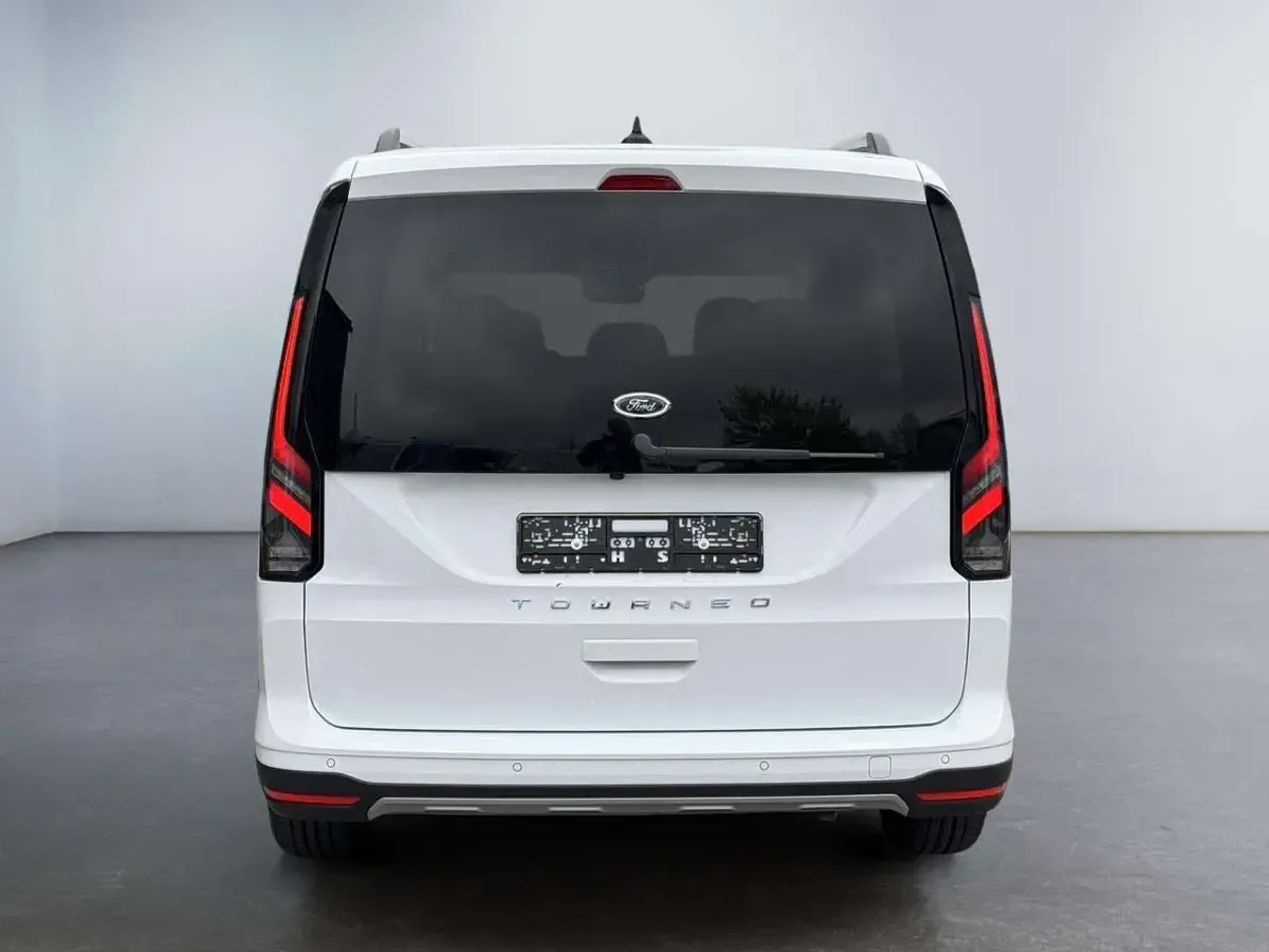 Neu Ford Tourneo Active 122 PS (89 kW) 2026 Frozen weiß Van / Kleinbus