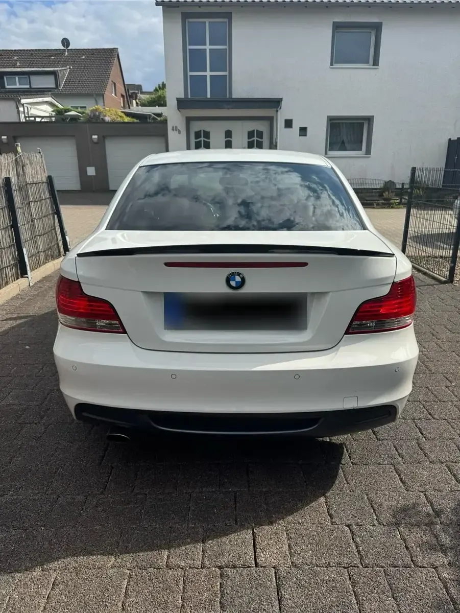 Gebraucht BMW 118 Coupé M Sport 143 PS (105 kW) 2010 Weiß Coupé