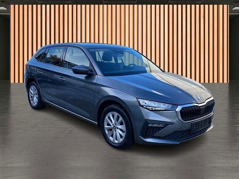 Gebraucht Skoda Scala Selection 116 PS (85 kW) 2025 Grau grau (metallic) Kleinwagen