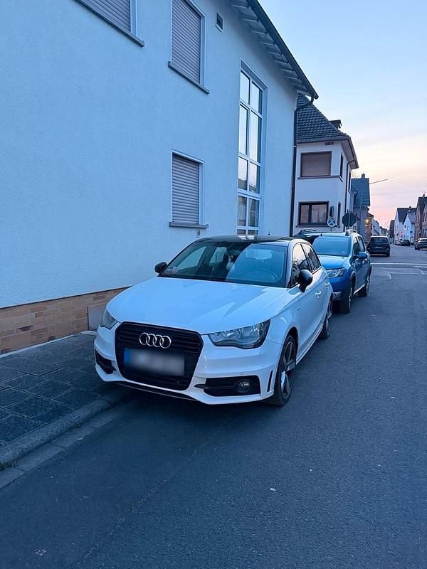 Gebraucht Audi A1 S-Line 86 PS (63 kW) 2013 Weiß Kleinwagen
