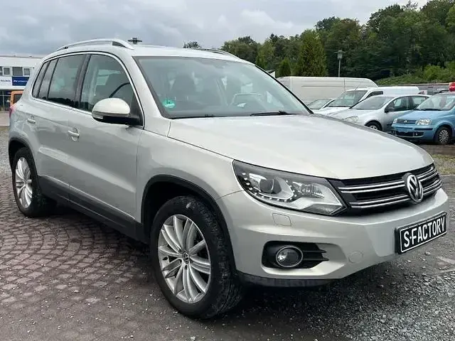 Gebraucht VW Tiguan 140 PS (102 kW) 2011 Gold SUV