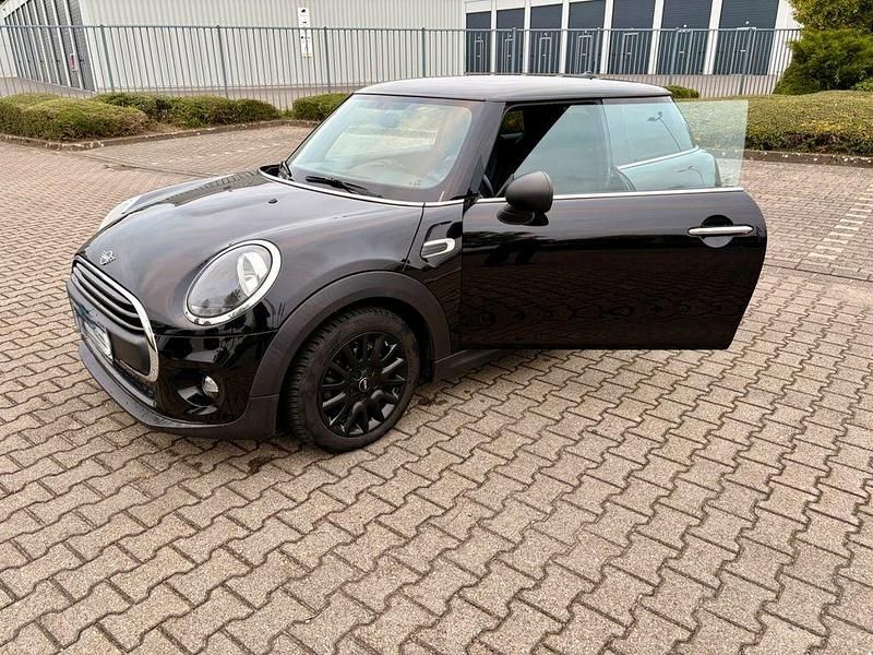 Schwarz Gebraucht 2019 Mini ONE Kleinwagen | 15.700 € (Fairer Preis) - Bild 1/4