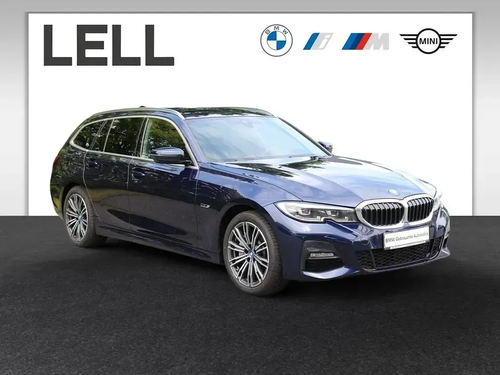 Gebraucht BMW 330e M Sport 292 PS (214 kW) 2022 Blau Kombi