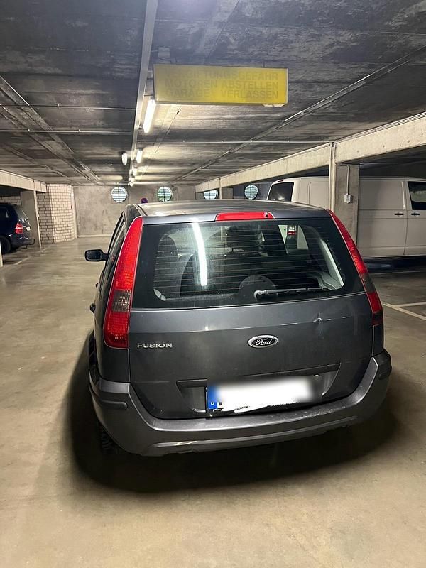 Gebraucht Ford Fusion 90 PS (66 kW) 2003 Grau Kleinwagen