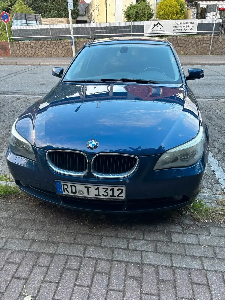 Gebraucht BMW 520 170 PS (125 kW) 2004 Blau Limousine